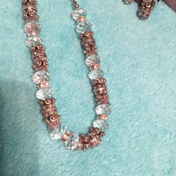 Never worn Necklace & pierced earrings - Picture 3 of 6
